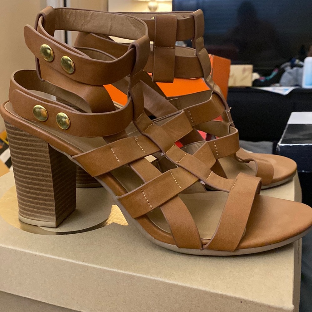 Wedge sandals